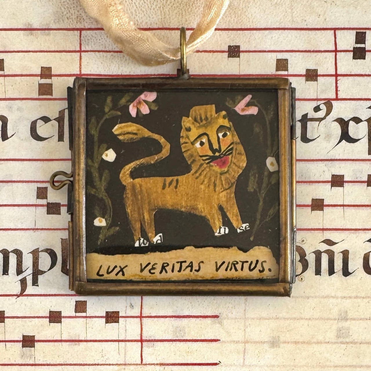 Lux Lion Locket Ornament