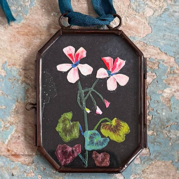 Geranium, No. 2 Locket Ornament
