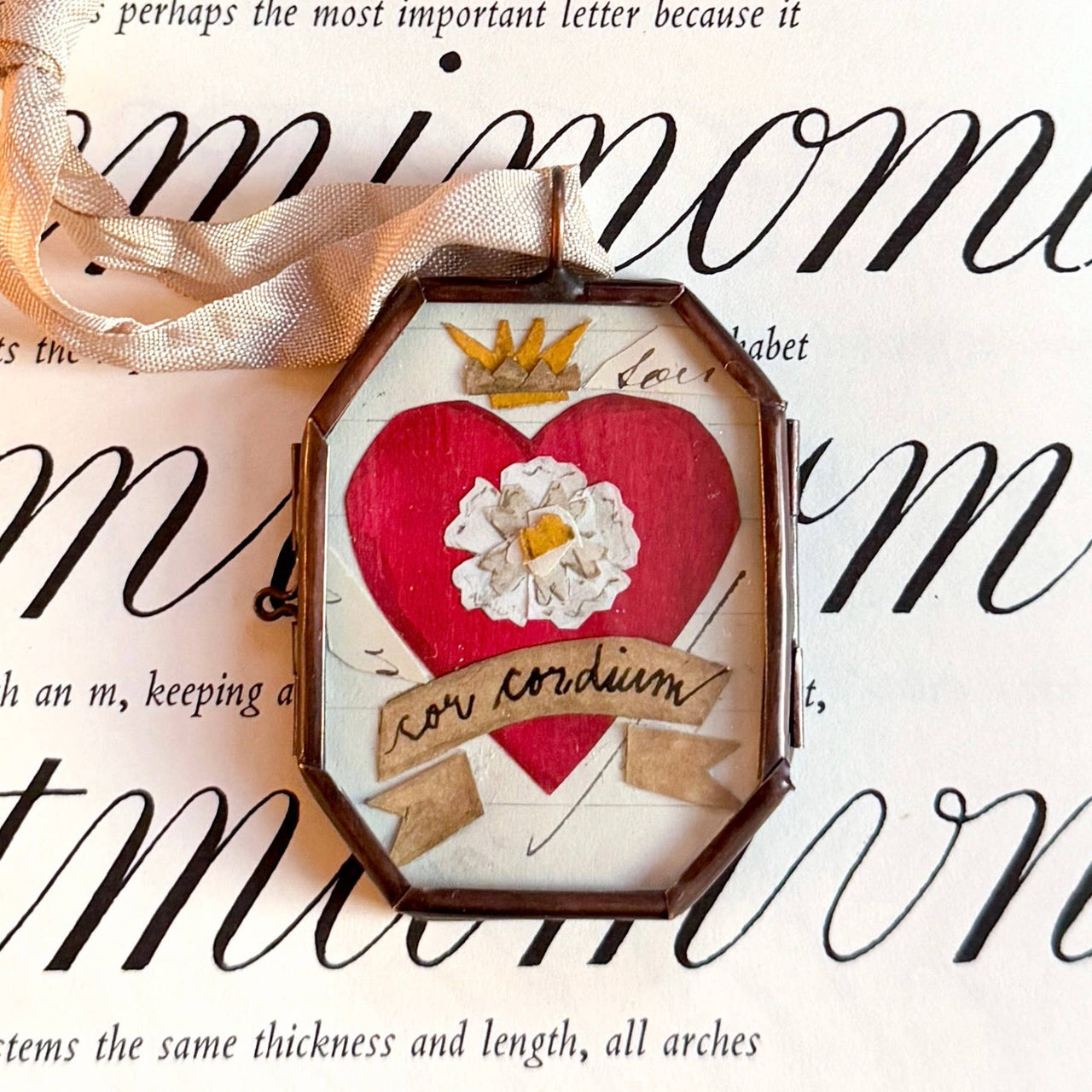 Cor Cordium Locket Ornament